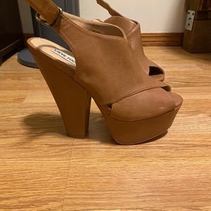 Steve Madden pumps
